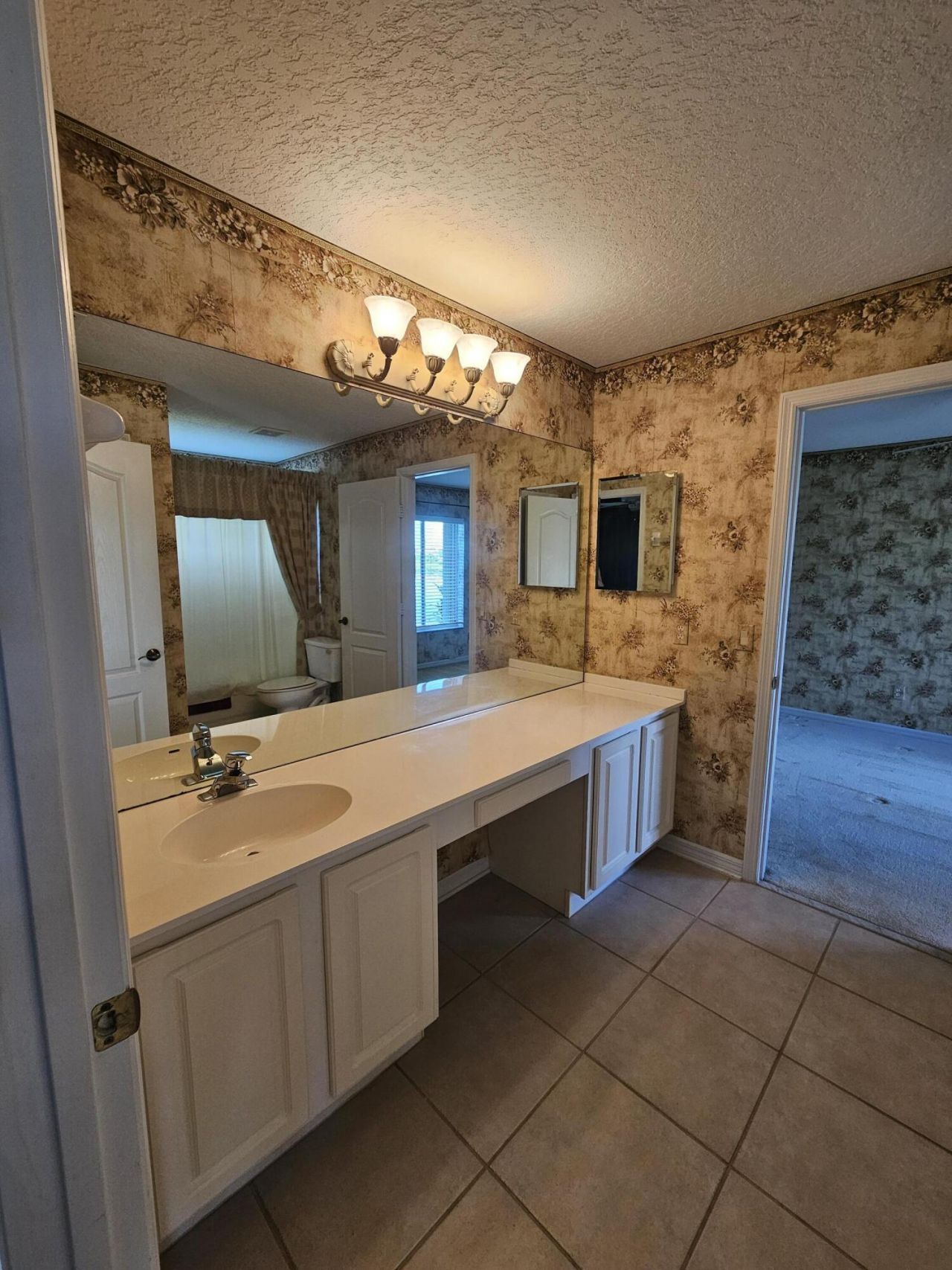 909 SW Lake Charles Circle, Port Saint Lucie, FL 34986 Photo