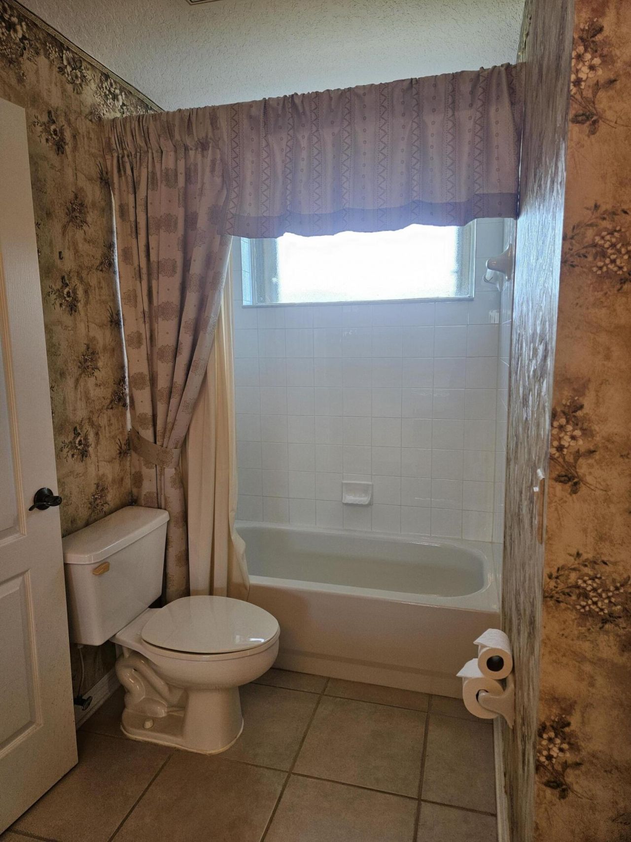 909 SW Lake Charles Circle, Port Saint Lucie, FL 34986 Photo
