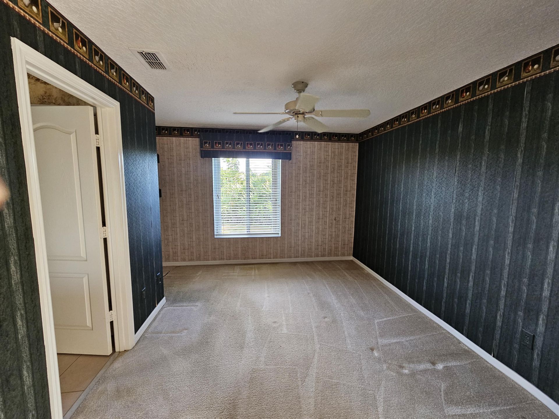 909 SW Lake Charles Circle, Port Saint Lucie, FL 34986 Photo