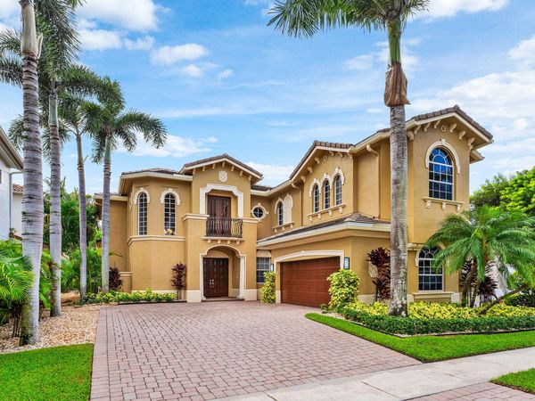8126 Valhalla Drive, Delray Beach, FL 33446