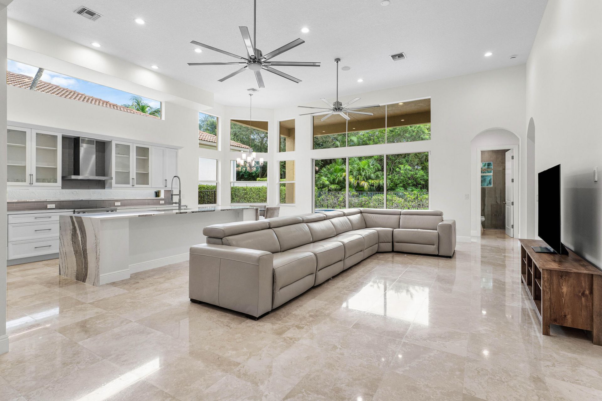 8126 Valhalla Drive, Delray Beach, FL 33446 Photo