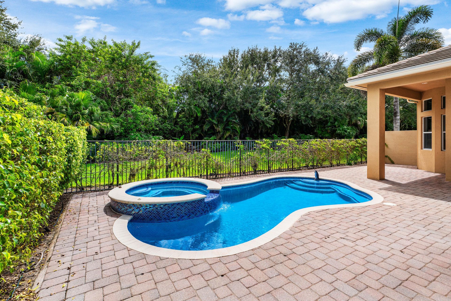 8126 Valhalla Drive, Delray Beach, FL 33446 Photo