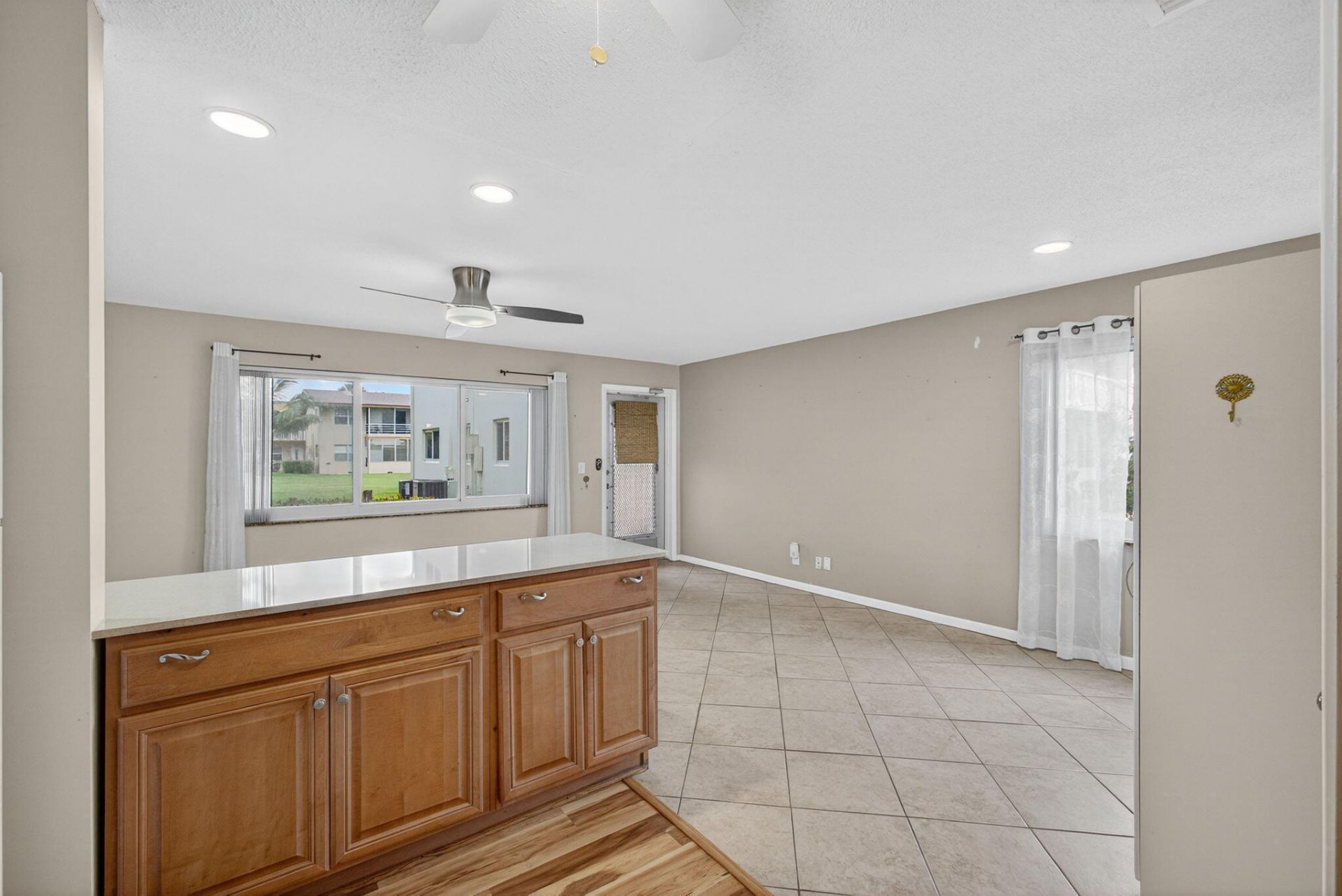 221 Coventry J, West Palm Beach, FL 33417 Photo