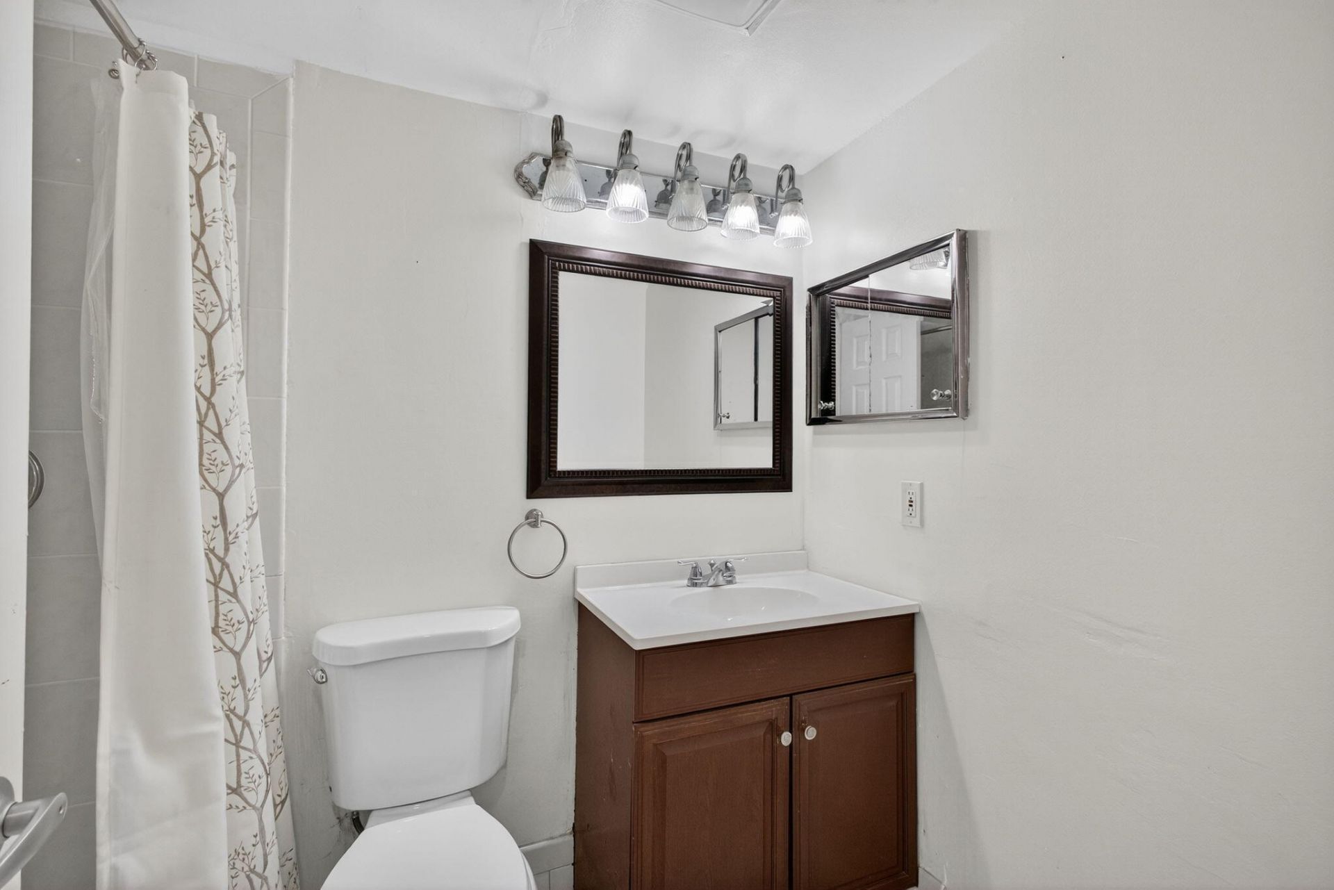 221 Coventry J, West Palm Beach, FL 33417 Photo