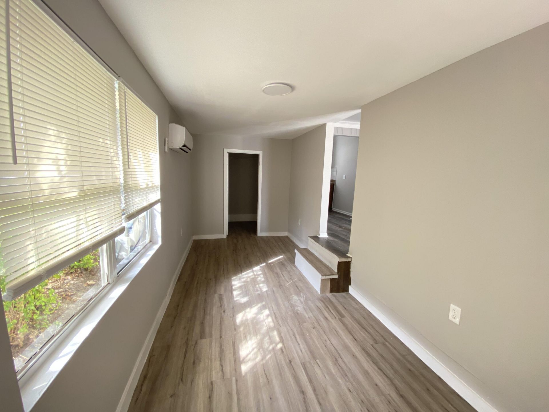 617 N Dixie Highway, Lake Worth Beach, FL 00000 Photo