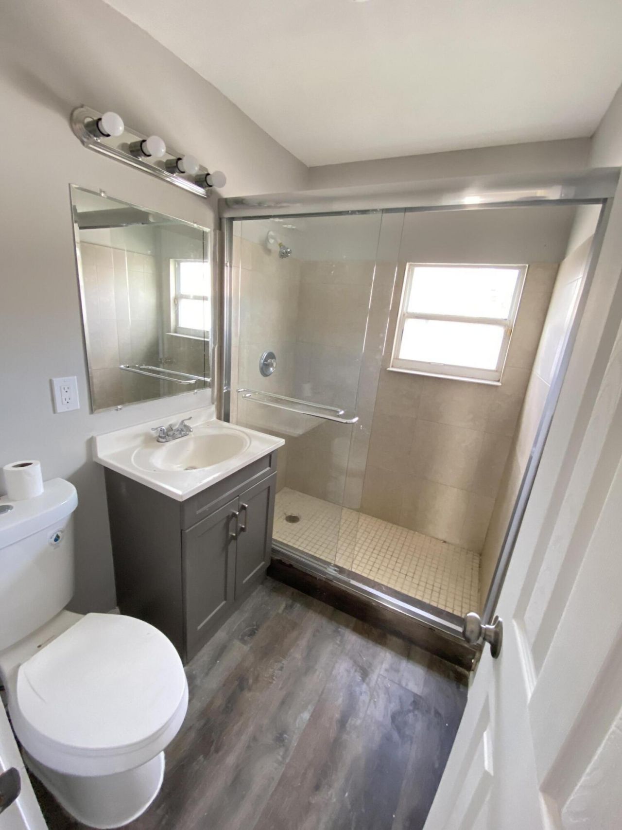 617 N Dixie Highway, Lake Worth Beach, FL 00000 Photo