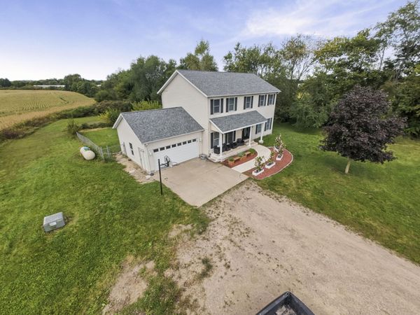 20526 Fox Street, Cassopolis, MI 49031