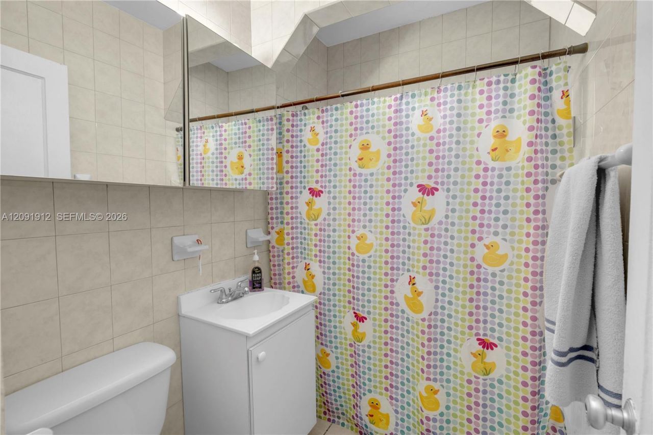 3470 SW 10th St, Unit 4 aka Unit, Miami, FL 33135 Photo