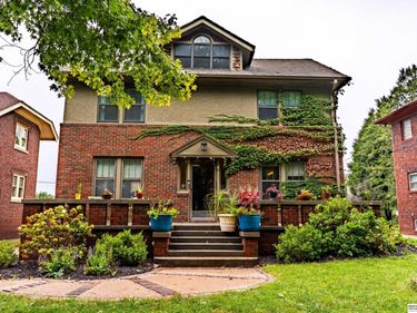 2328 N 50th Avenue, Omaha, NE 68104