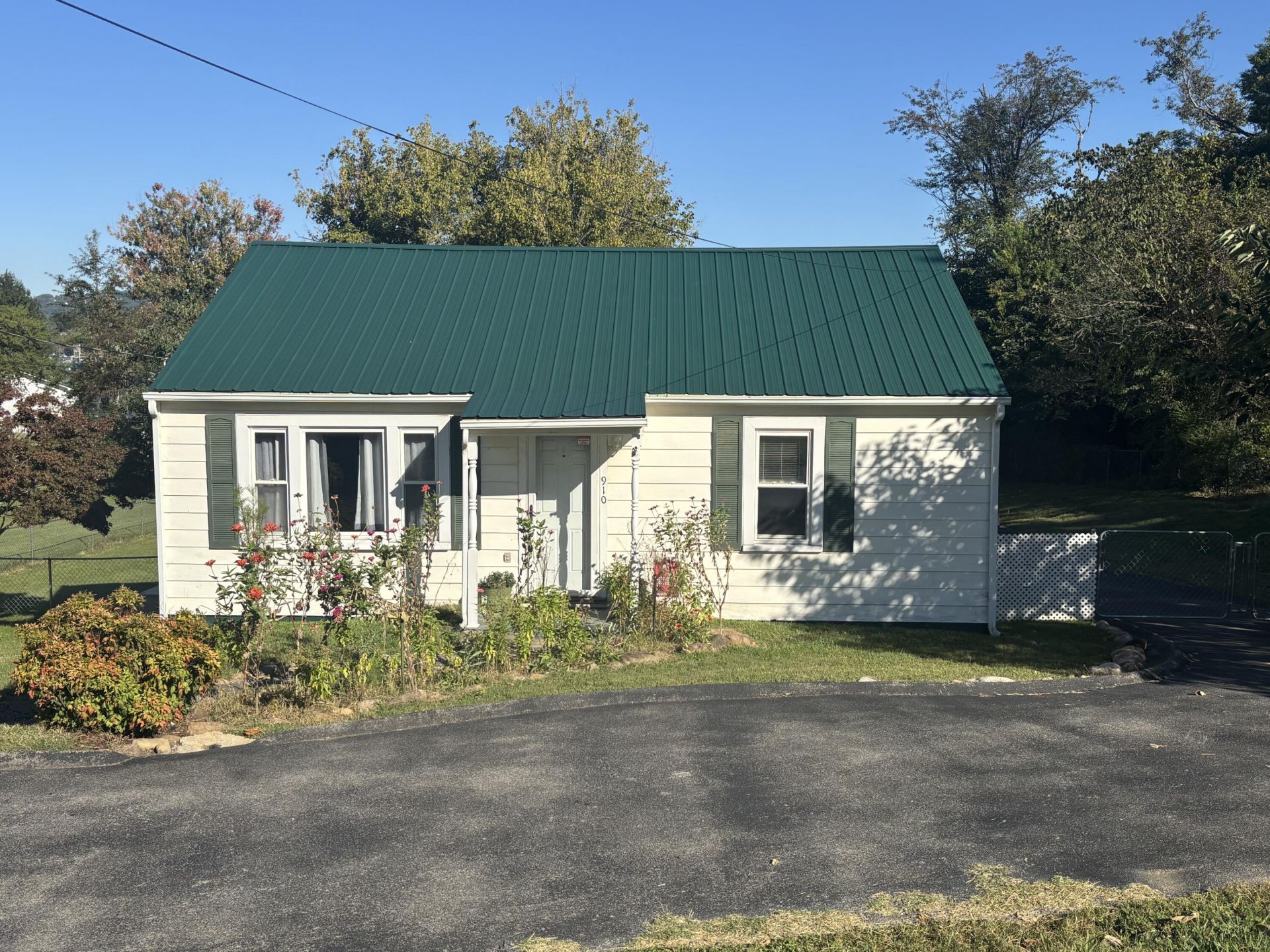 910 Lennie Avenue Morristown, TN 37813