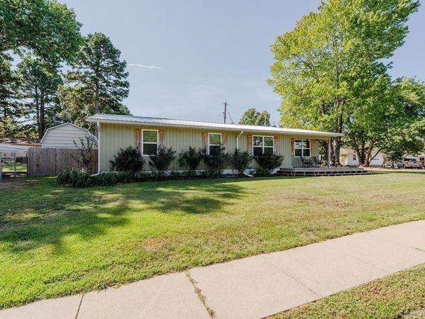 1419 W Front Street, Heber Springs, AR 72543