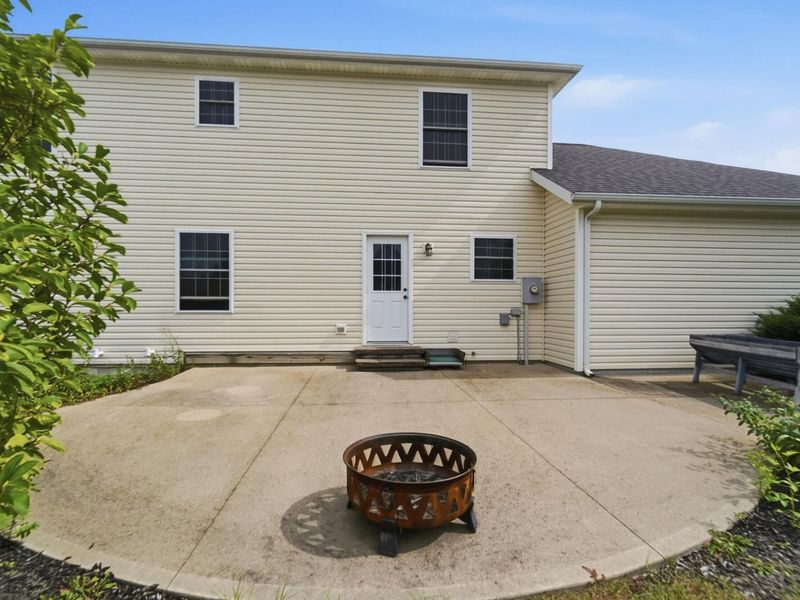 1715 Wildwood Court, Wapakoneta, OH 45895 Photo 61