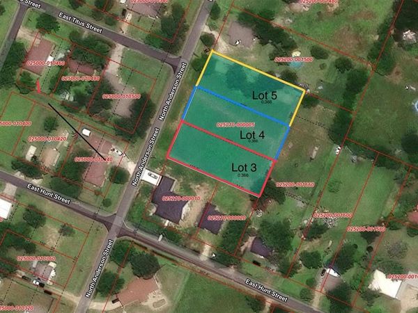 404 E Hunt Street , Bremond, TX 76629