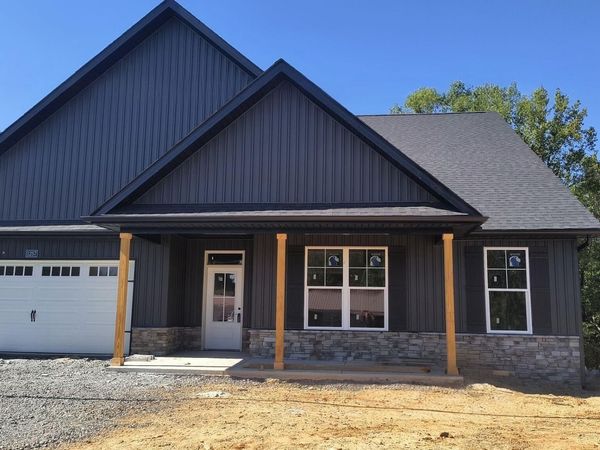 1257 Tuckaleechee Tr, Maryville, TN 37803