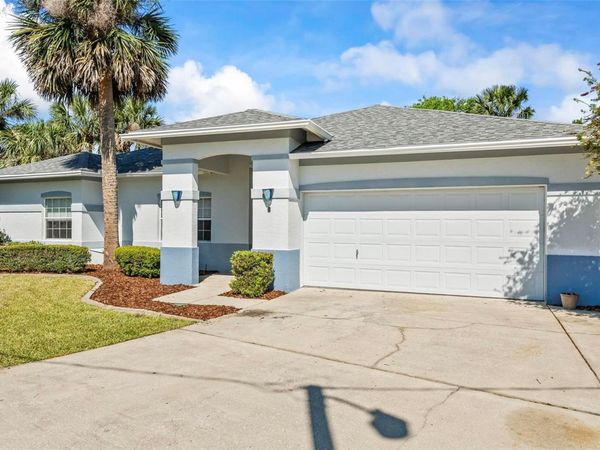 6 CENTER PLACE , PALM COAST, FL 32137