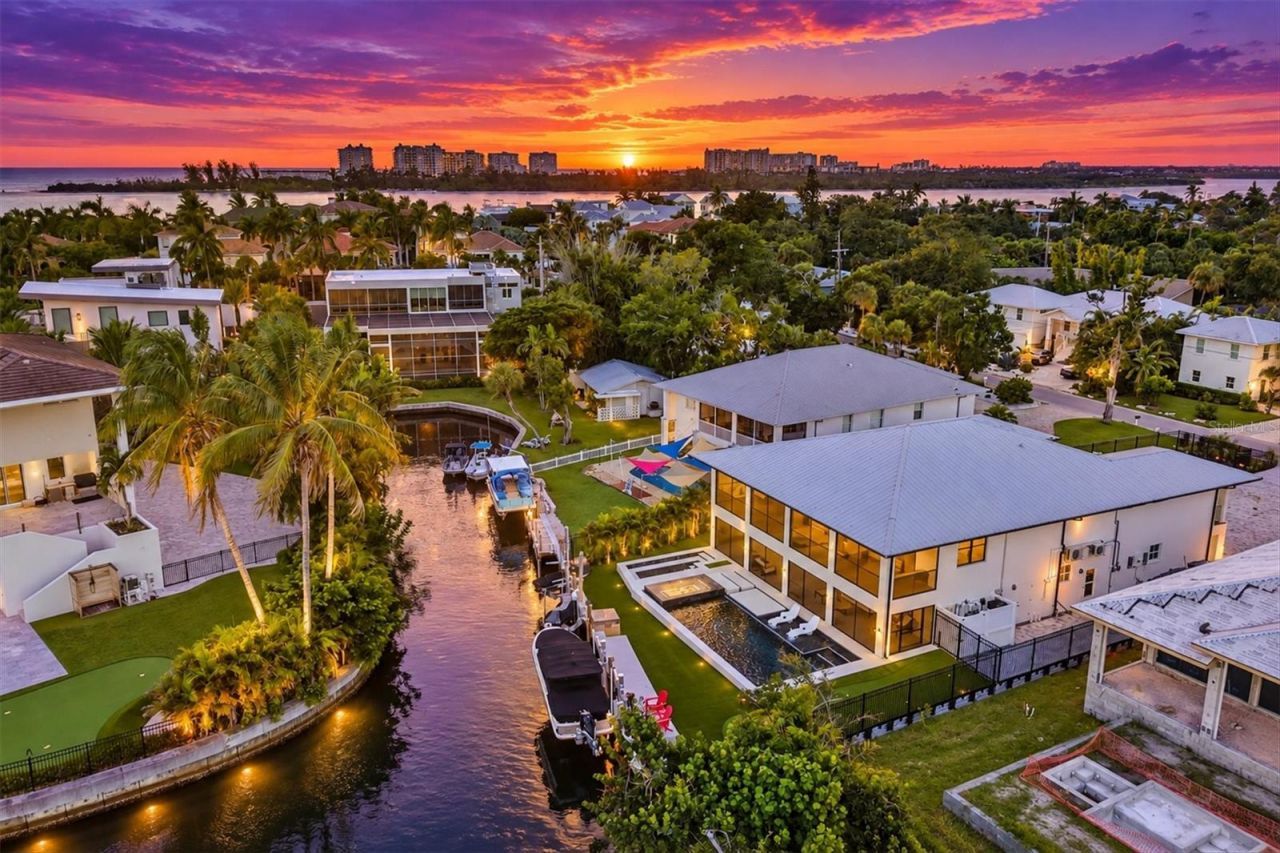 3920 Roberts Point Road, Sarasota, FL 34242 Photo