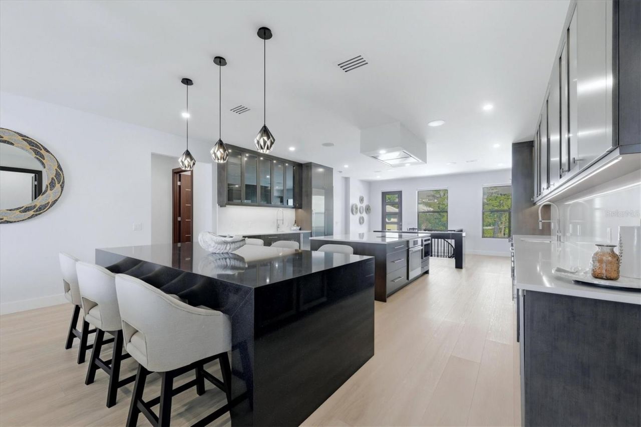 3920 Roberts Point Road, Sarasota, FL 34242 Photo