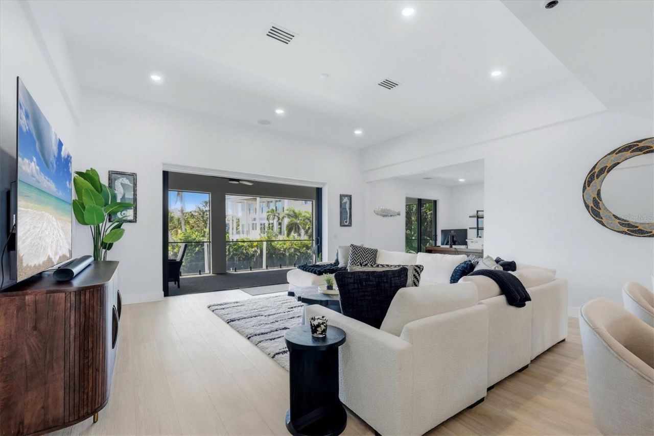 3920 Roberts Point Road, Sarasota, FL 34242 Photo