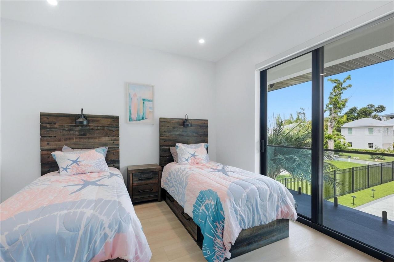 3920 Roberts Point Road, Sarasota, FL 34242 Photo