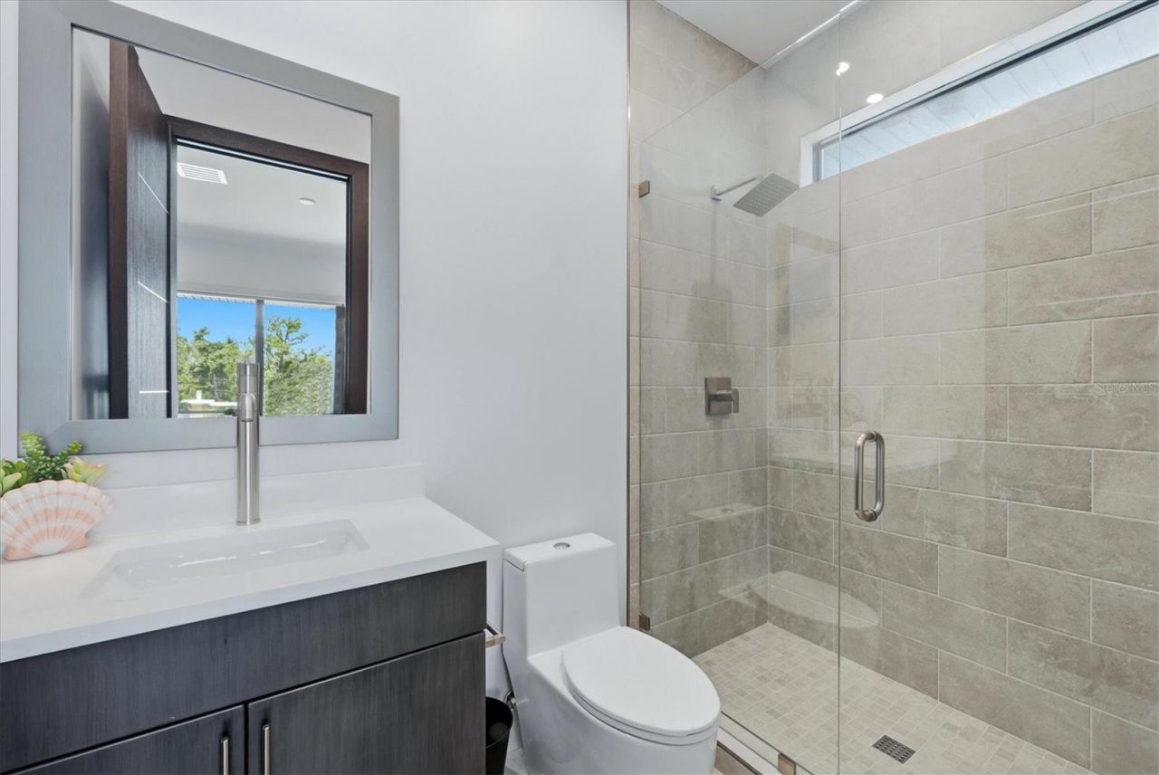 3920 Roberts Point Road, Sarasota, FL 34242 Photo