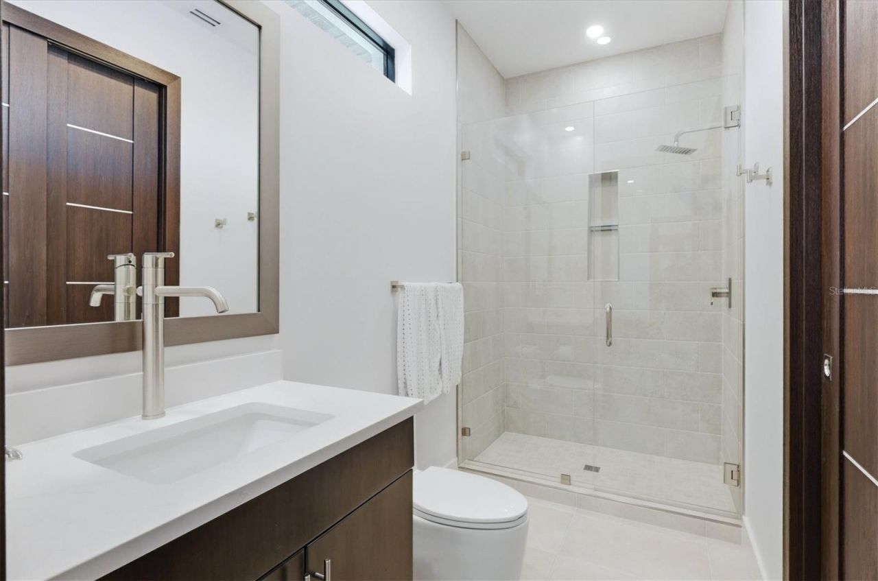 3920 Roberts Point Road, Sarasota, FL 34242 Photo