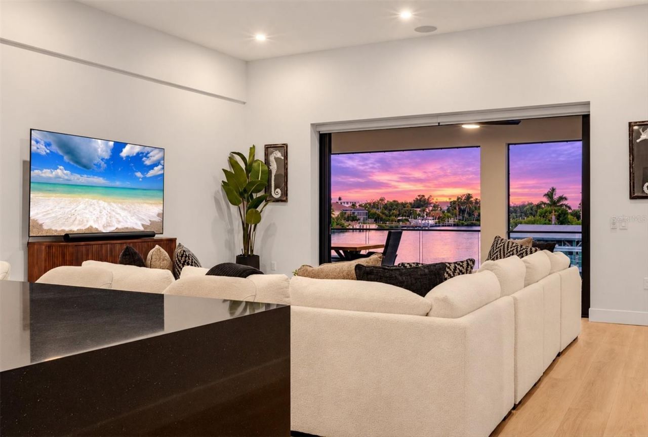 3920 Roberts Point Road, Sarasota, FL 34242 Photo