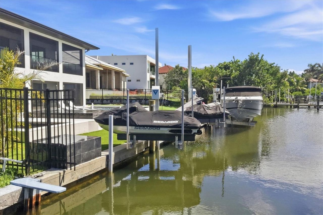 3920 Roberts Point Road, Sarasota, FL 34242 Photo