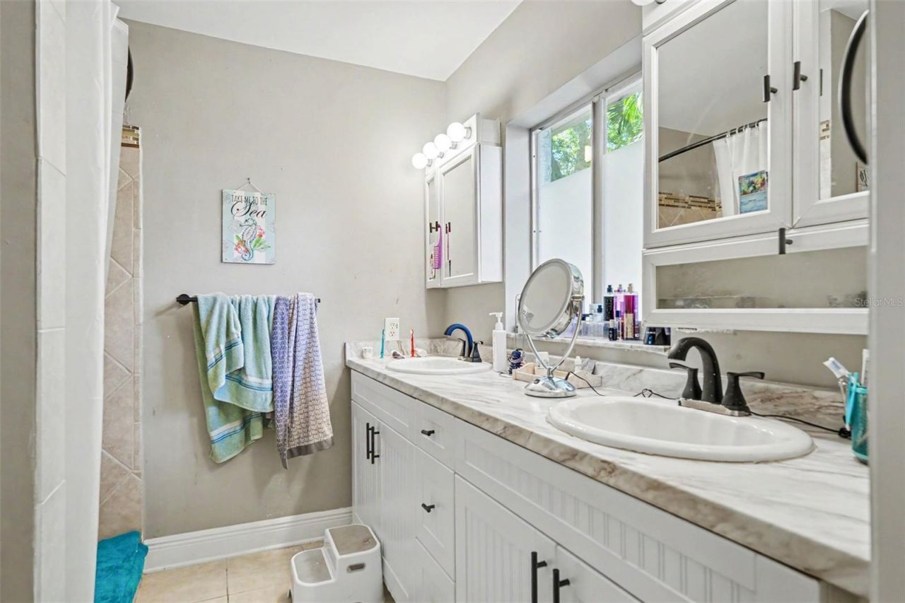 3022 Dartmouth Avenue N, Saint Petersburg, FL 33713 Photo