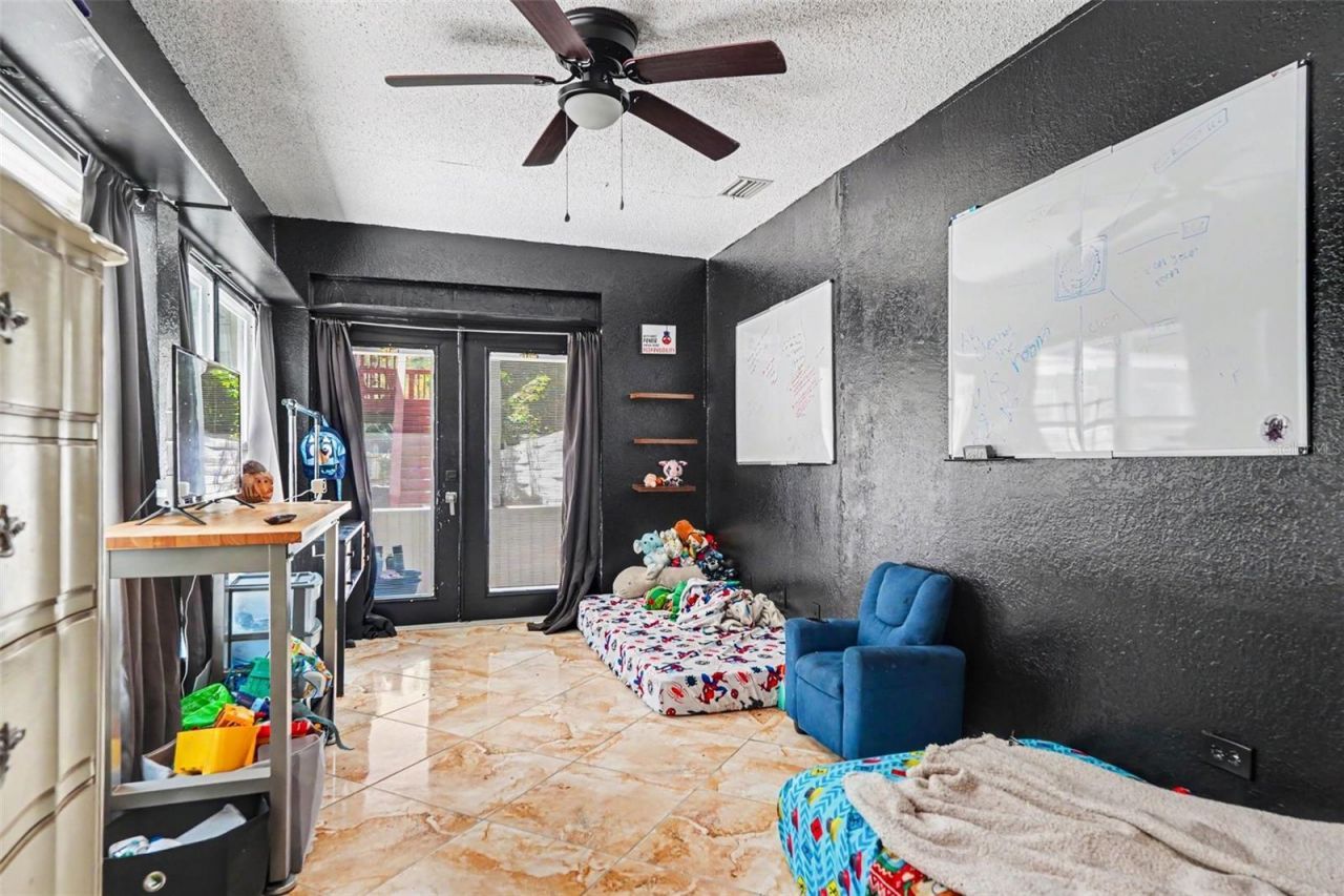3022 Dartmouth Avenue N, Saint Petersburg, FL 33713 Photo