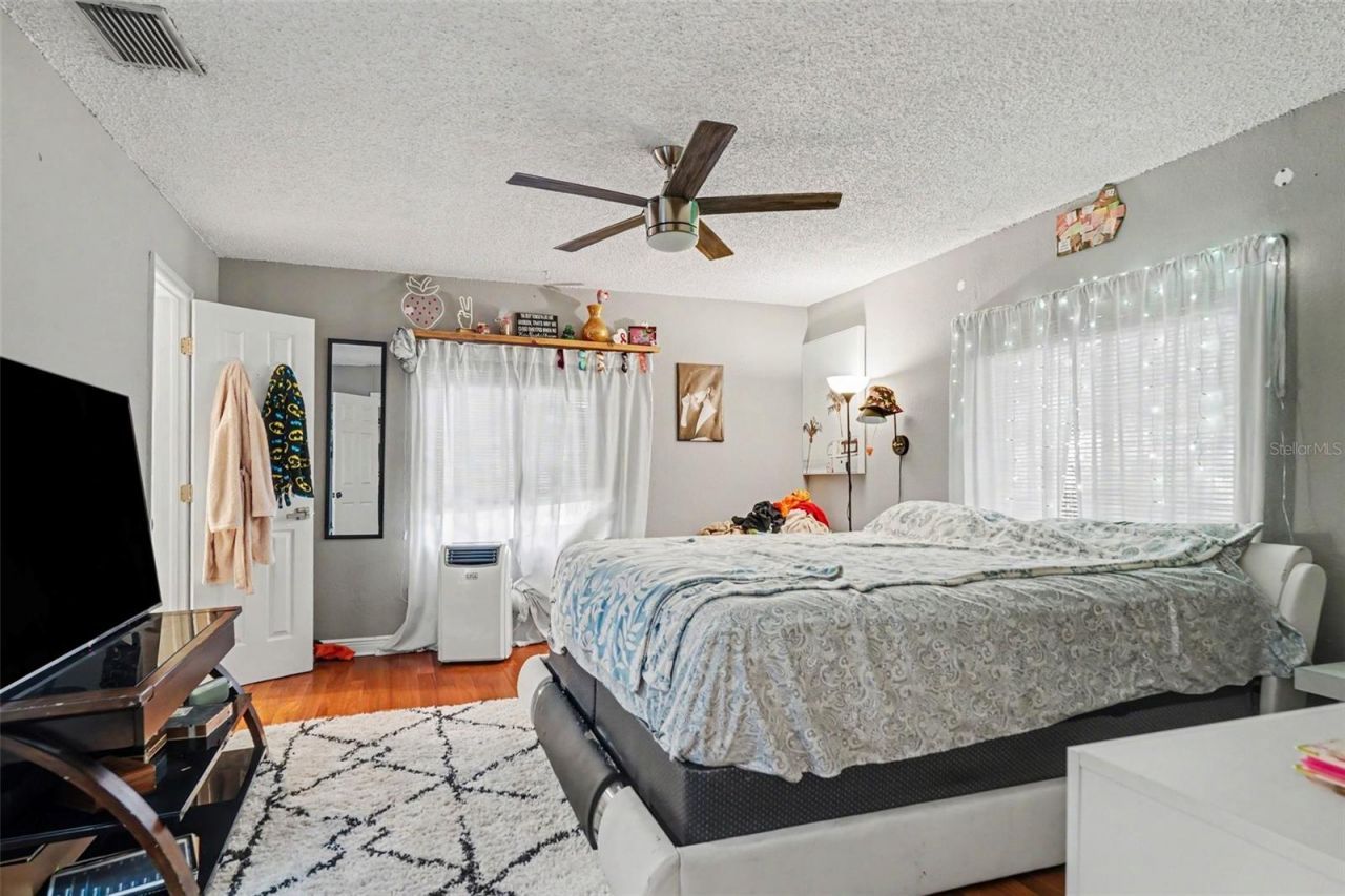 3022 Dartmouth Avenue N, Saint Petersburg, FL 33713 Photo