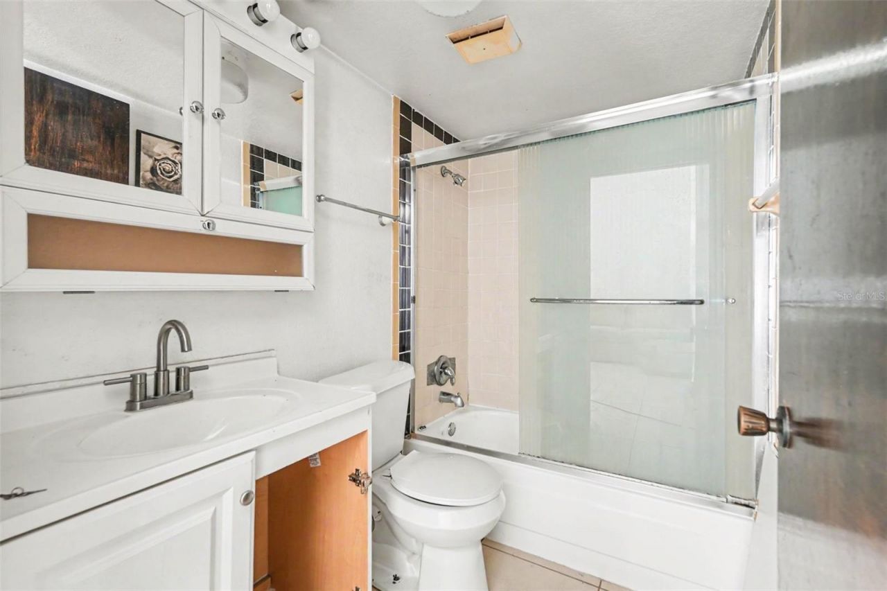 3022 Dartmouth Avenue N, Saint Petersburg, FL 33713 Photo