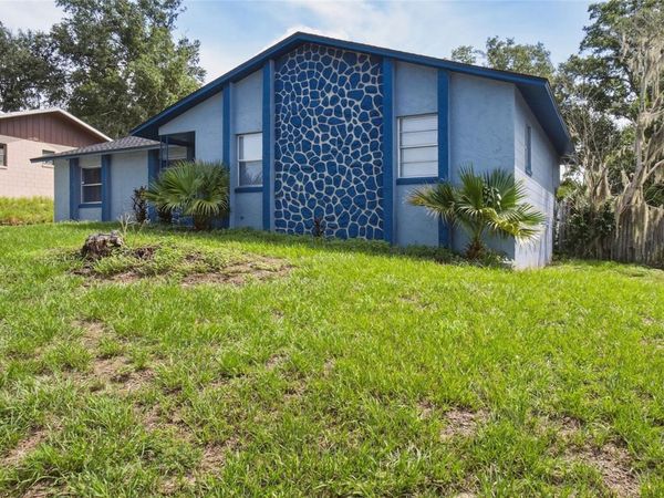 721 GREENLEAF LANE , LAKE WALES, FL 33853
