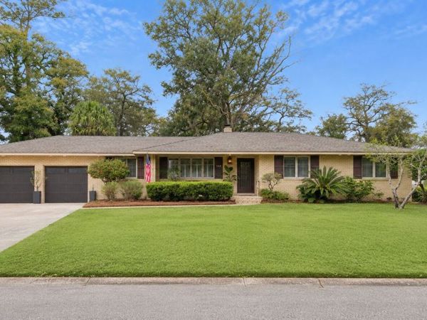 519 Wesley Oak Circle, St. Simons, GA 31522