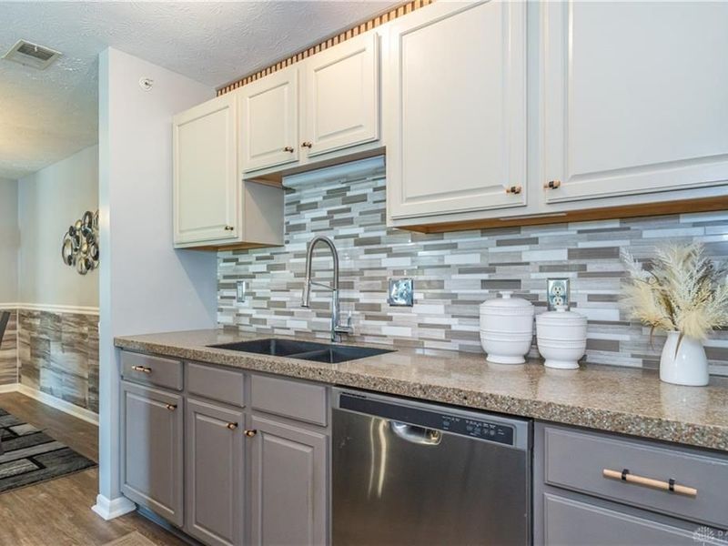 2630 Netherland Drive, Unit 104, Beavercreek, OH 45431 Photo 17
