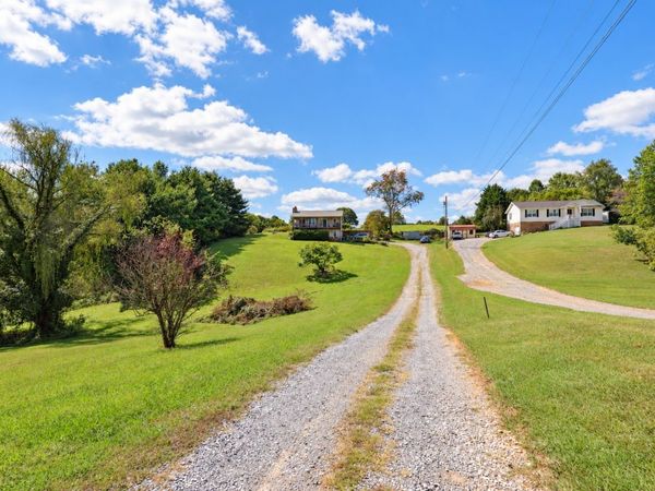 1617 Rocky Hollow Rd , Jonesborough, TN 37659