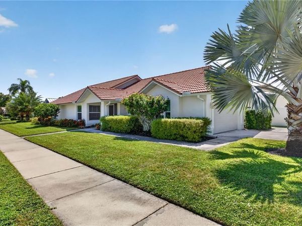 11055 Longshore WAY W, NAPLES, FL 34119