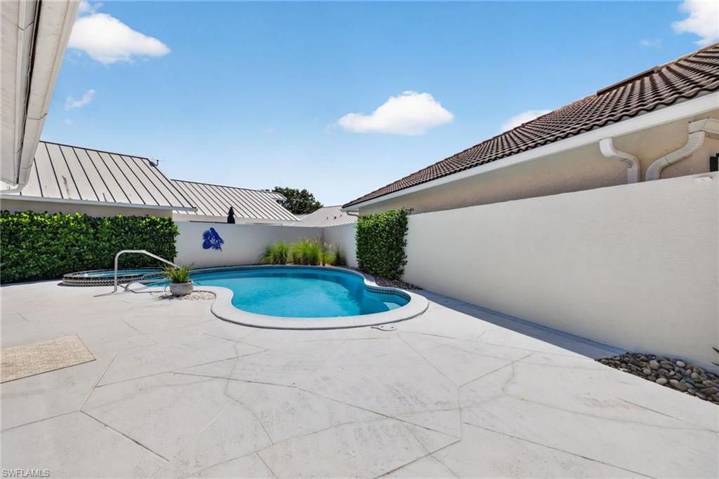 11055 Longshore Way W, Naples, FL 34119 Photo