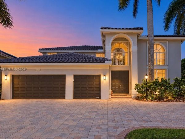 13787 NW 19th Ct , Pembroke Pines, FL 33028