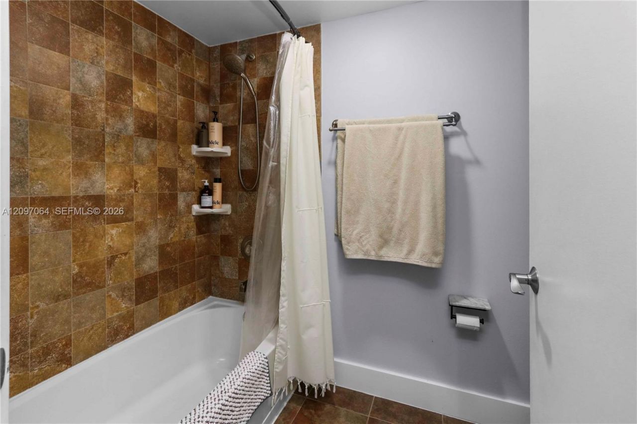13900 SW 90th Ter, Unit 13900, Miami, FL 33186 Photo