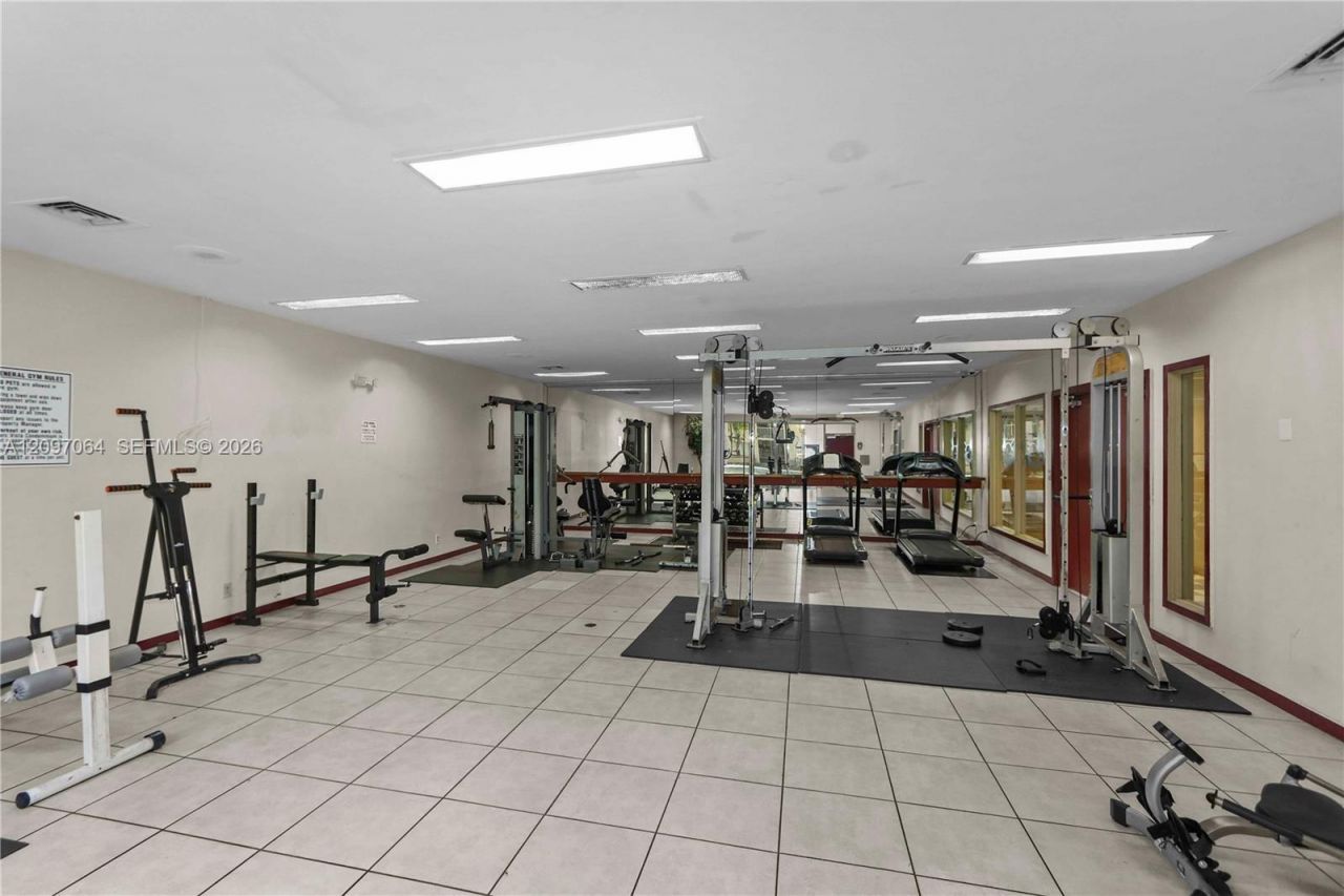 13900 SW 90th Ter, Unit 13900, Miami, FL 33186 Photo