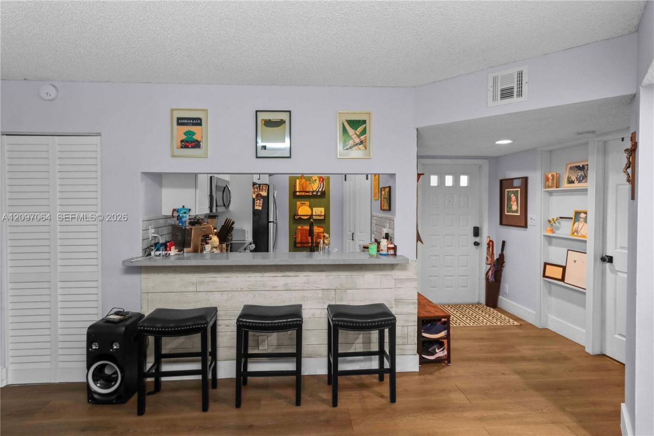 13900 SW 90th Ter, Unit 13900, Miami, FL 33186 Photo