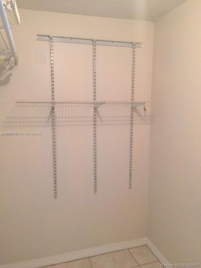 4848 NW 24th Ct, Unit 429, Lauderdale Lakes, FL 33313 Photo