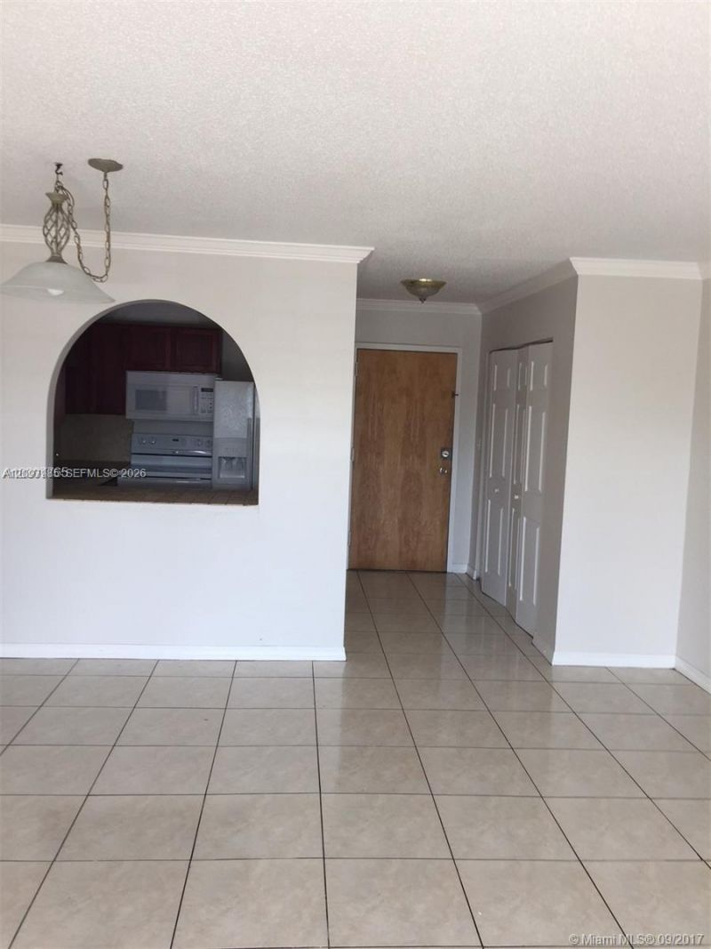 4848 NW 24th Ct, Unit 429, Lauderdale Lakes, FL 33313 Photo
