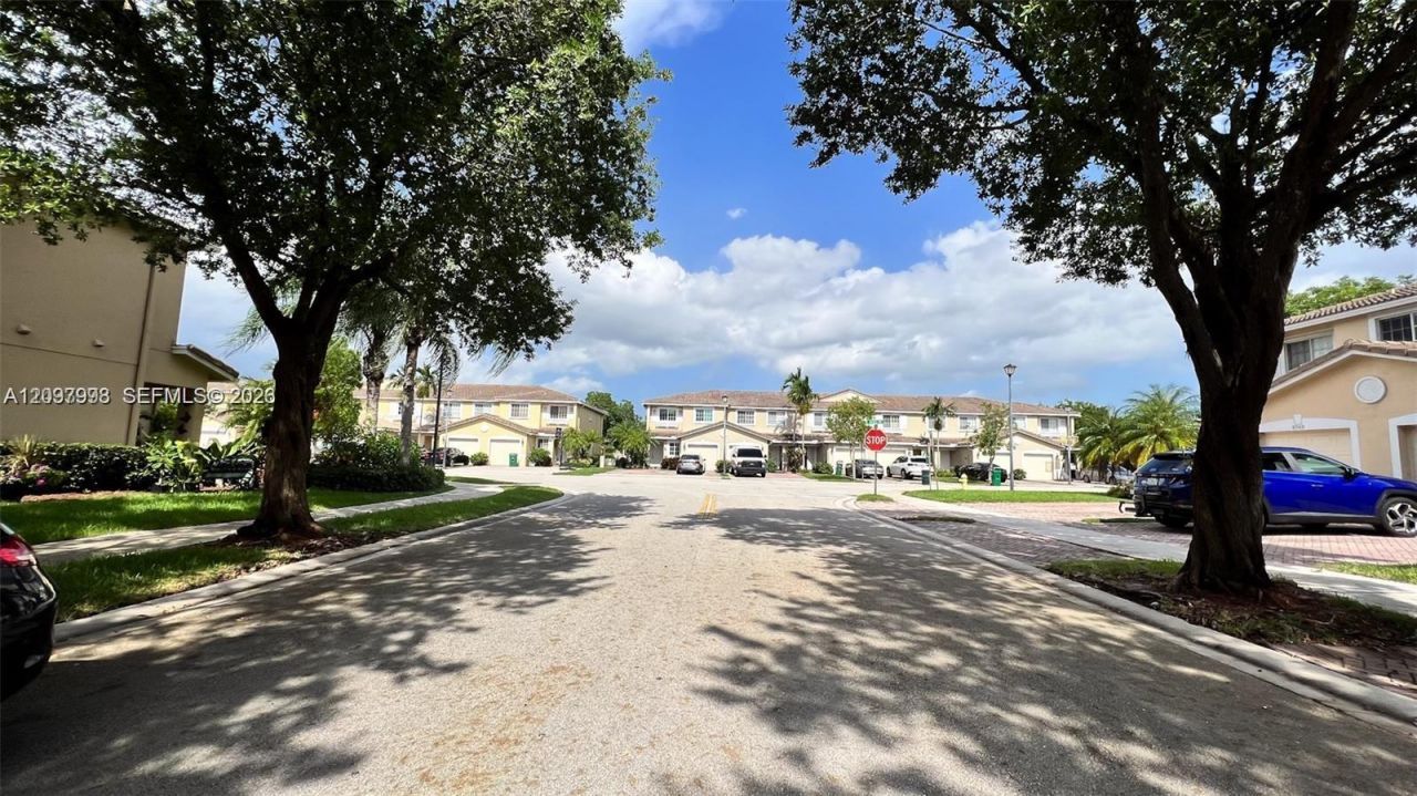 8974 Lancaster St , Tamarac, FL 33321 Photo