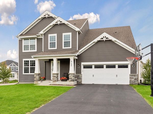 9135 Lighthouse Lane, Woodbury, MN 55129
