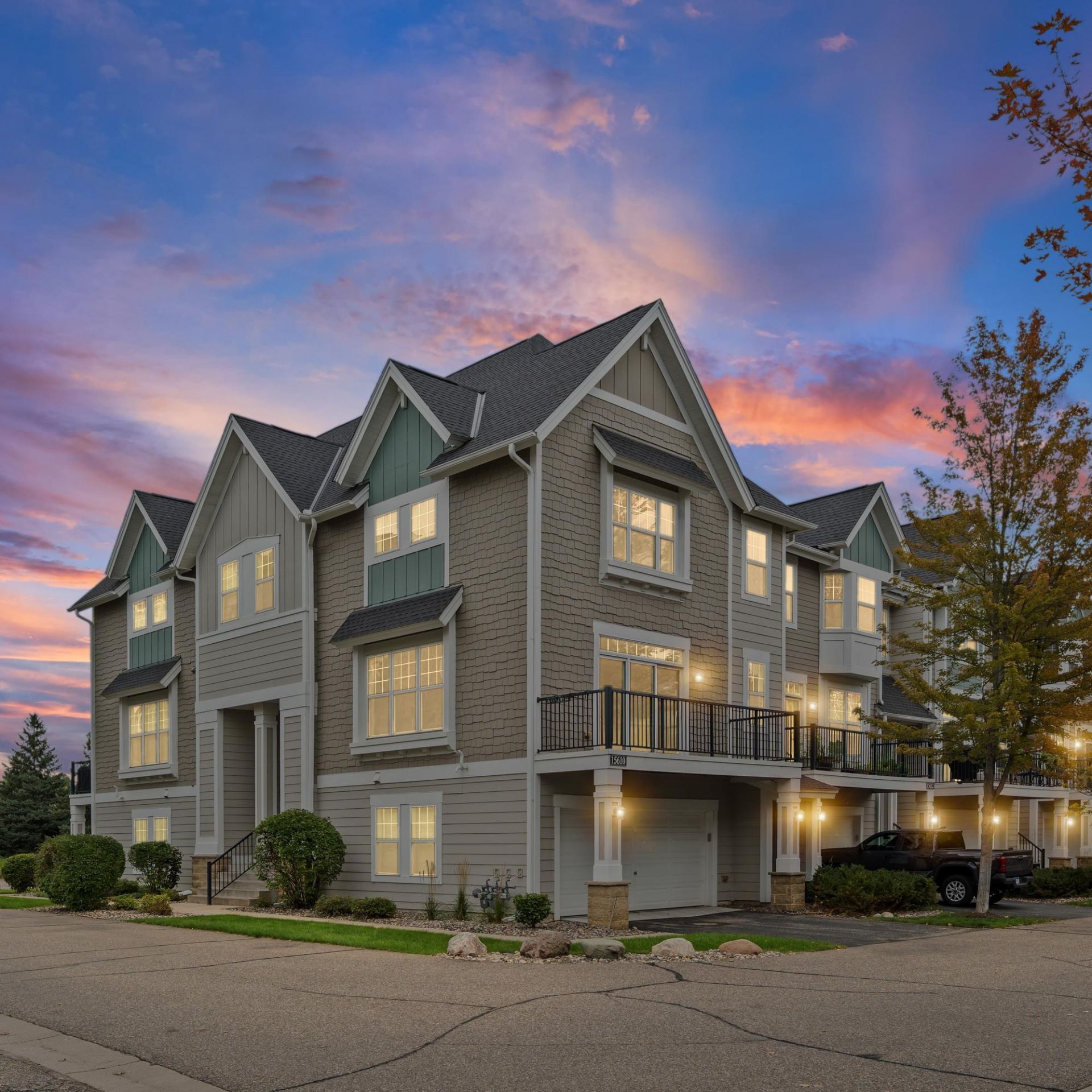 15610 Early Bird Circle, Unit 210, Apple Valley, MN 55124 Main Photo