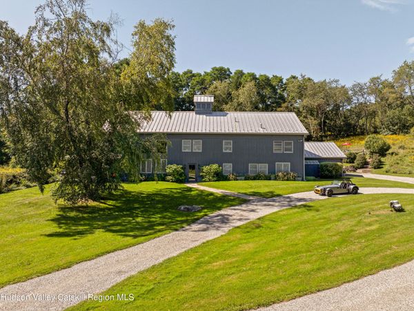 823 N Quaker Hill Road, Pawling, NY 12564