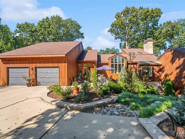 18 Tanewood Court , Belleville, IL 62223