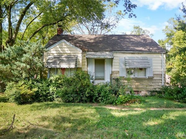 9847 Ventura Drive , St Louis, MO 63136