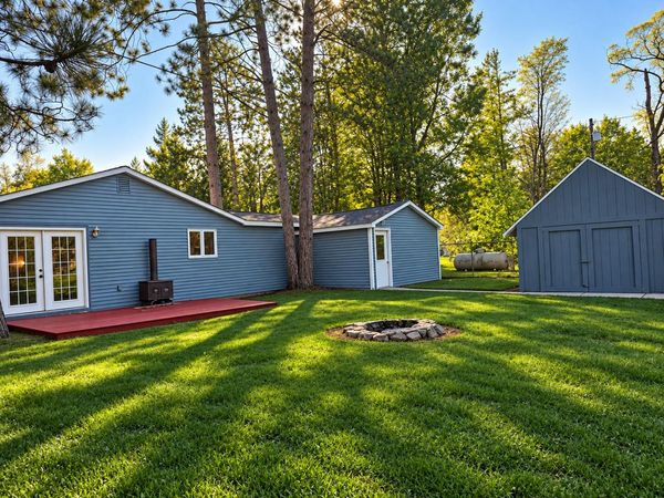 9292 Mead Road, Houghton Lake, MI 48629